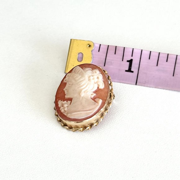 Vintage 14K Solid Yellow Gold Carved Shell Left Facing Cameo Brooch Pin Pendant - Picture 12 of 13